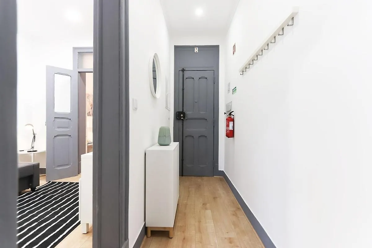 Lisbon Typical 2 Charming Flat By Homeful Homes