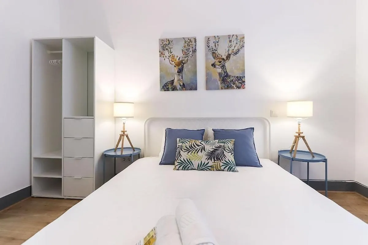 Lisbon Typical 2 Charming Flat By Homeful Homes