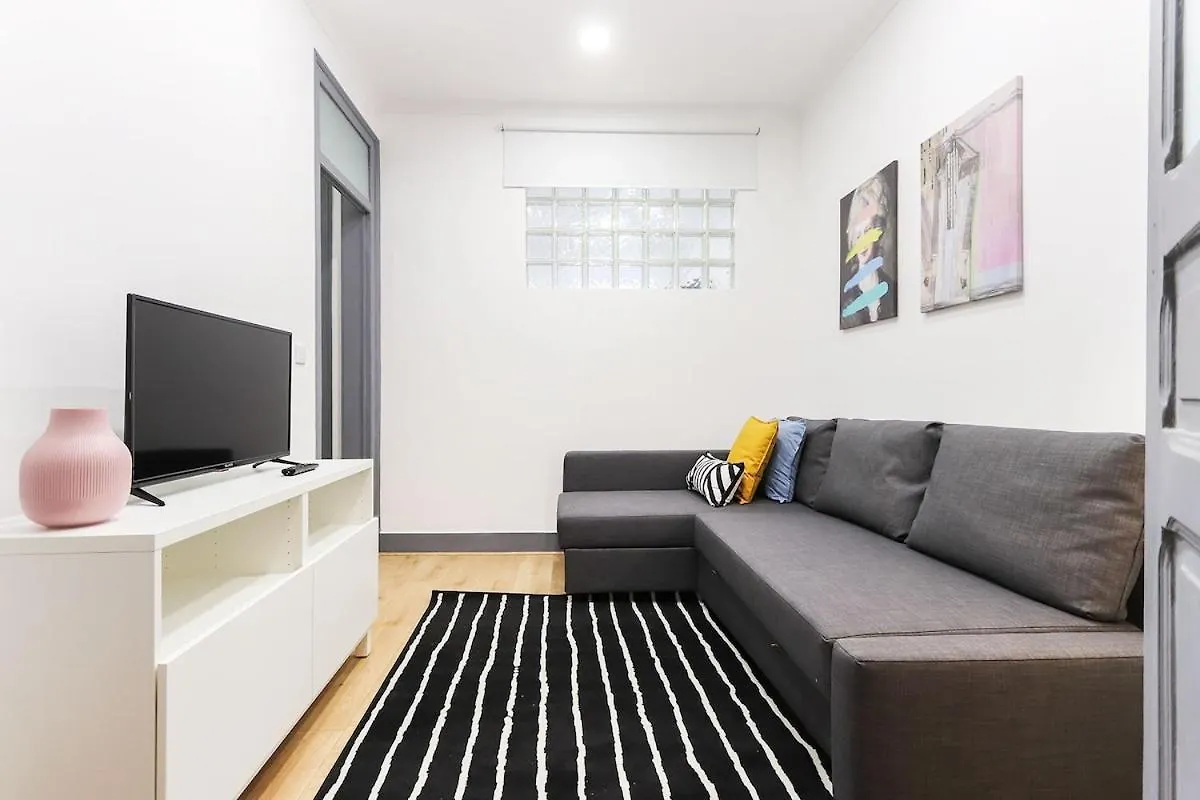 Lisbon Typical 2 Charming Flat By Homeful Homes Apartment